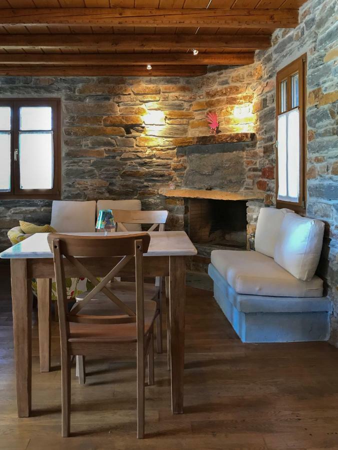Under Royal Oaks Villa Pera Meria Eksteriør bilde